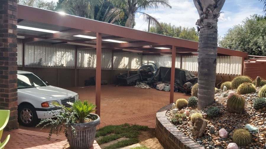 To Let 1 Bedroom Property for Rent in Langenhovenpark Free State